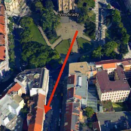 Location In Prague! 4 Bedrooms And Super Host! Prag