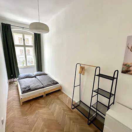 아파트 Location In Prague! 4 Bedrooms And Super Host! *