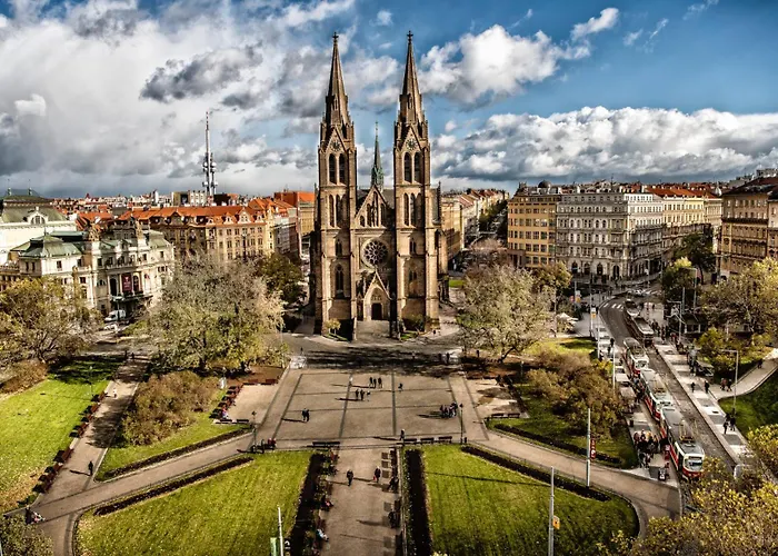 Location In Prague! 4 Bedrooms And Super Host! *