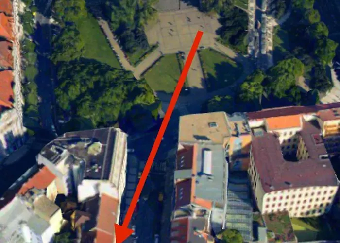 Location In Prague! 4 Bedrooms And Super Host! Praga