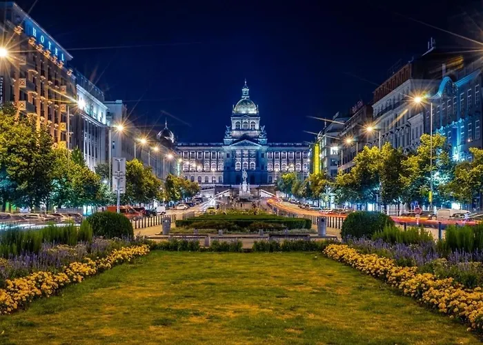 Location In Prague! 4 Bedrooms And Super Host! *