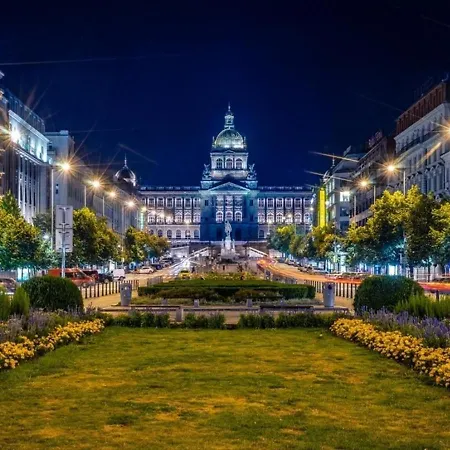 Location In Prague! 4 Bedrooms And Super Host! *