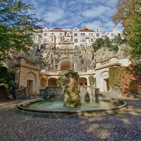 Location In Prague! 4 Bedrooms And Super Host! *